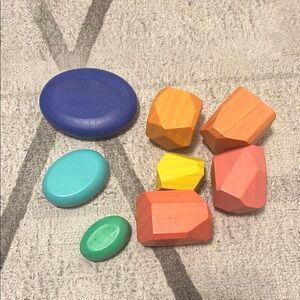 Lovevery Wooden Stacking Stones Set